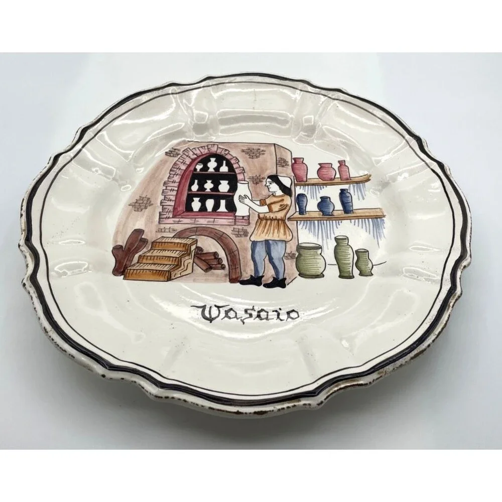 THE POTTER Italian Hand Painted Ceramic Wall Plate 12